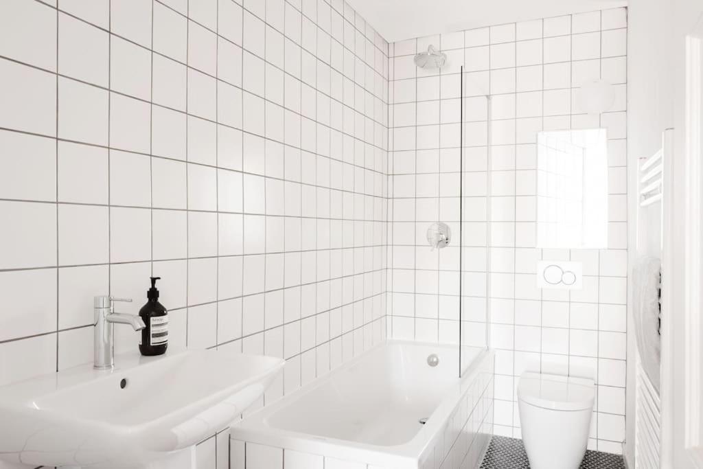 Апартаменты Spacious Georgian Pad - Free Parking - Walk To Бат Экстерьер фото