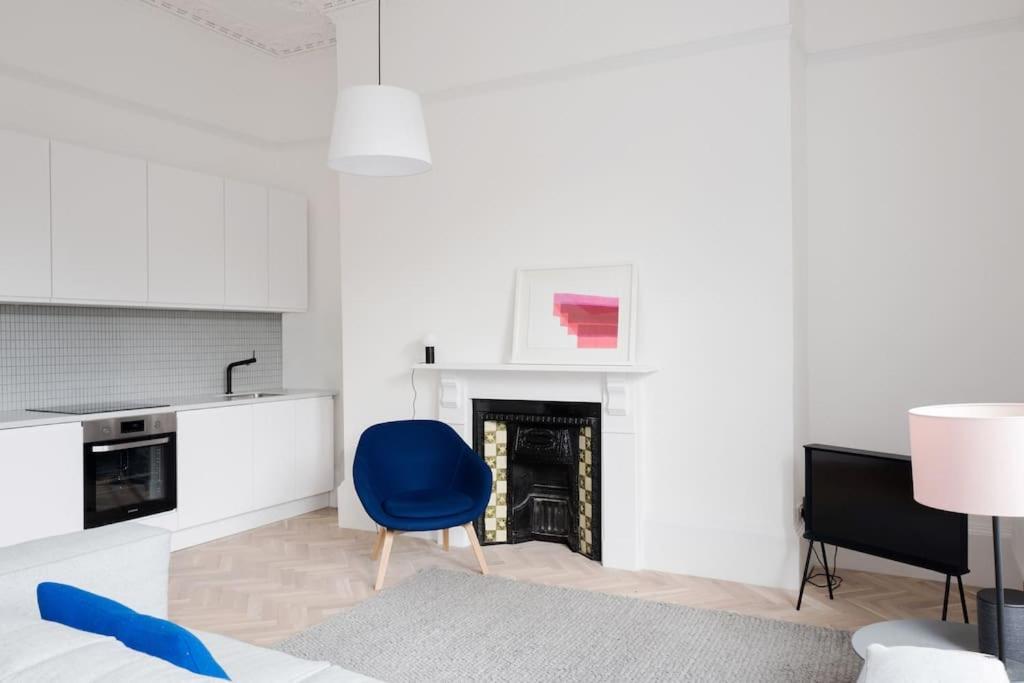Апартаменты Spacious Georgian Pad - Free Parking - Walk To Бат Экстерьер фото